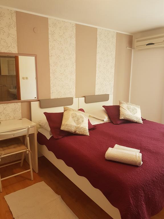 Guest Accomodation Zura 스크라딘 외부 사진
